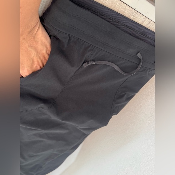 Kuhl Pull On Pants Drawstring Cropped Stretch Outdoor Zipped Pockets Large Sh - Picture 3 of 11